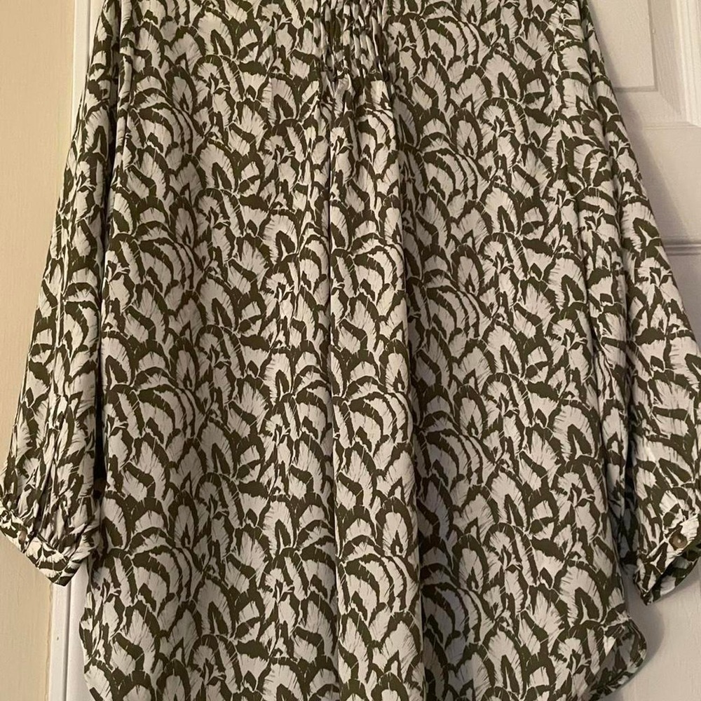 Jachs New York green and white blouse with a boho vibe. Size L